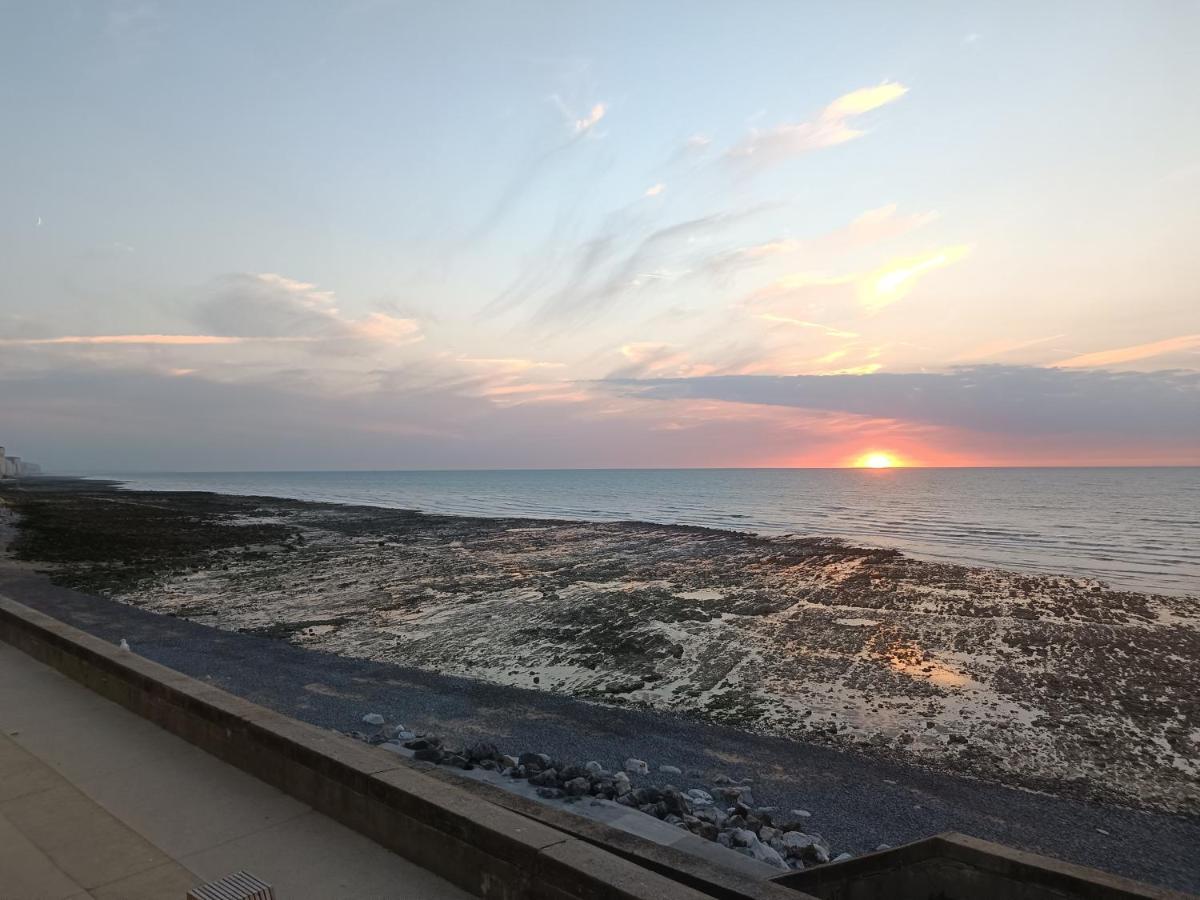 Superbe Vue Mer... Au Calme Ault Exterior photo